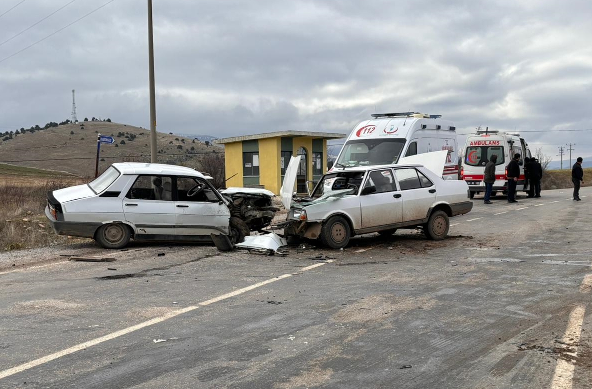 İki İlçede Kaza: 10 Yaralı