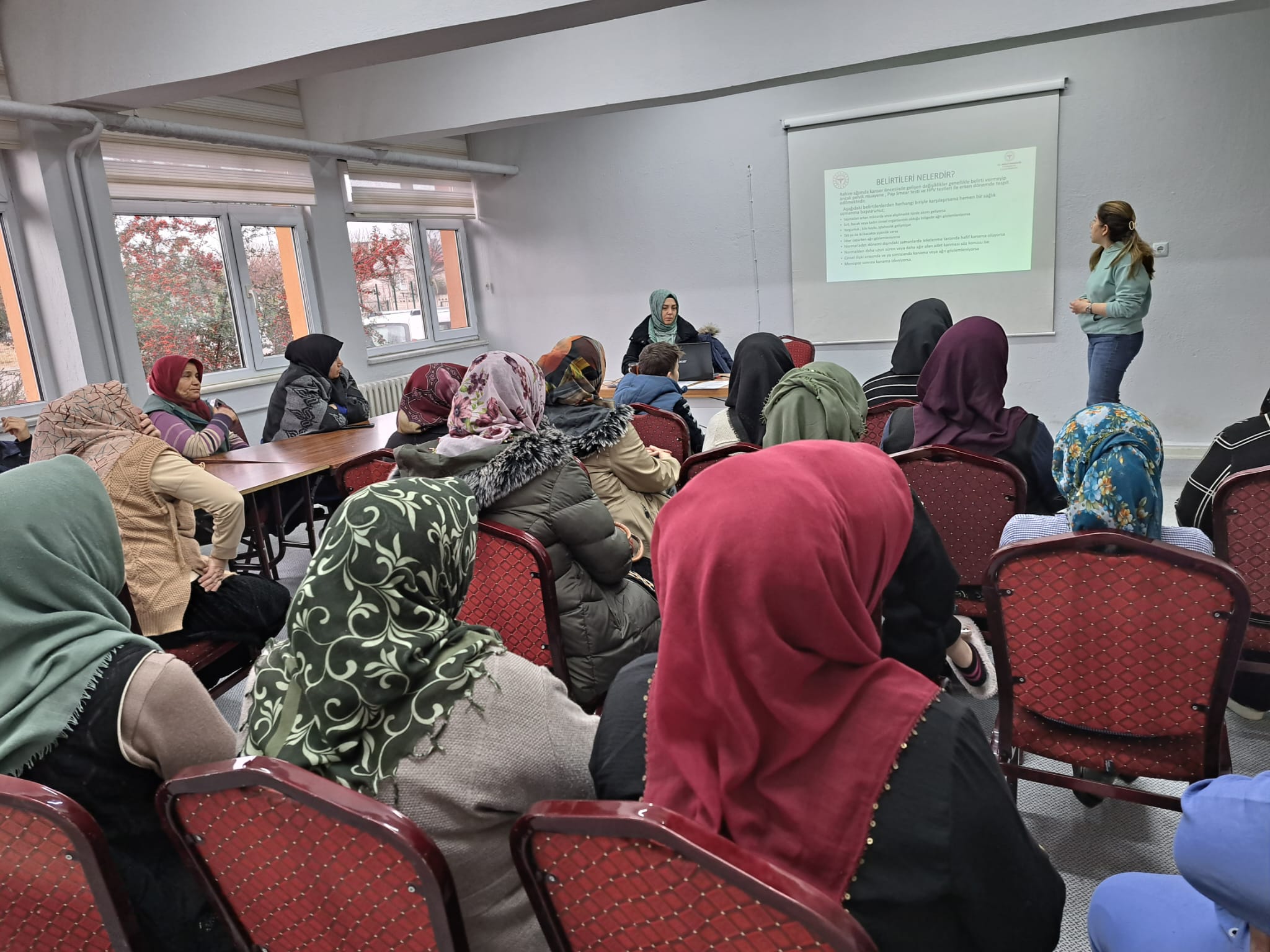 Kadın Kültür Evleri müdavimlerine serviks kanseri eğitimi