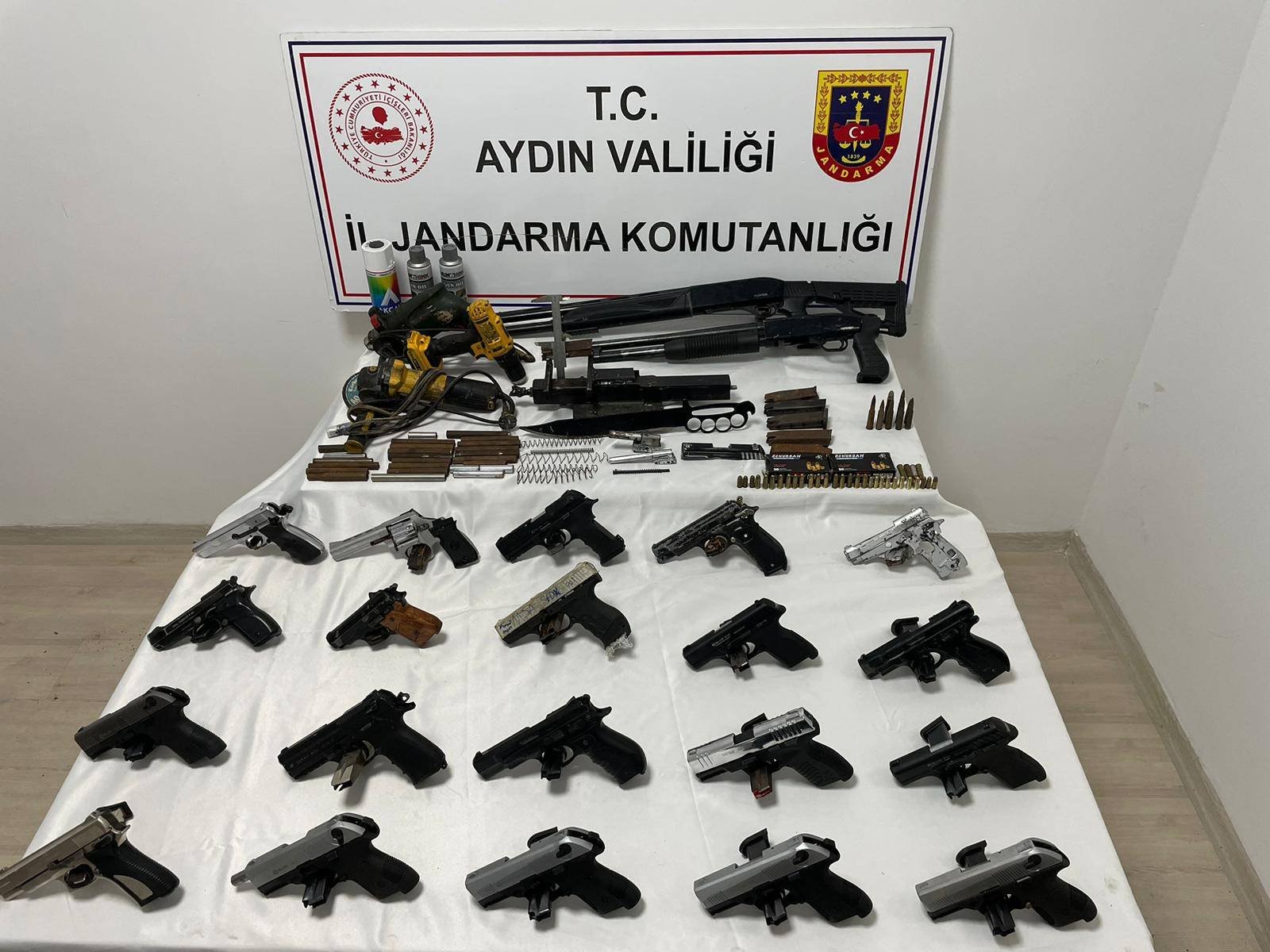 ORGANİZE SUÇ ÖRGÜTLERİNE OPERASYON: