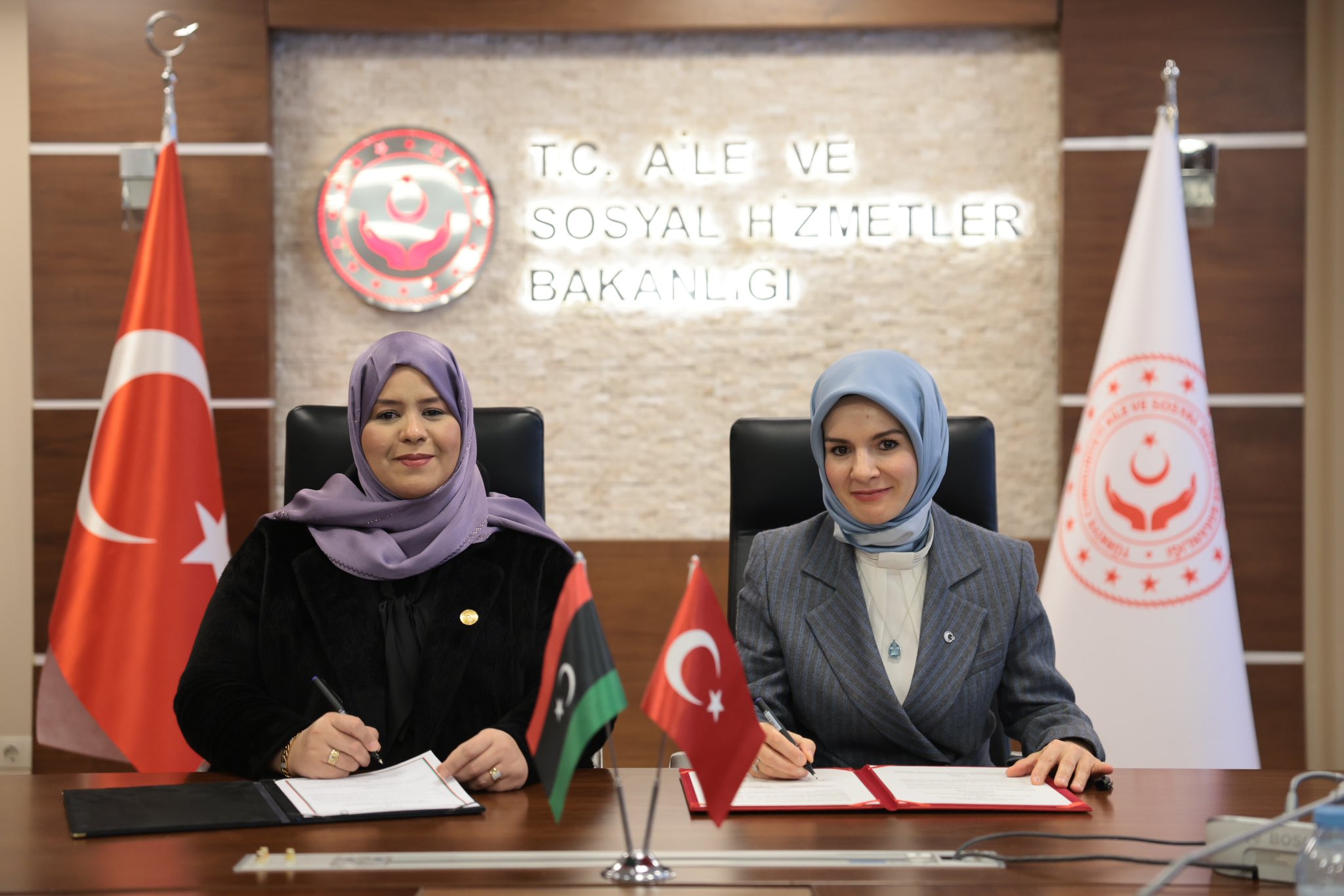 Afyonlu Bakan Göktaş Paylaştı İki Devlet Arasında İmzalar Atıldı