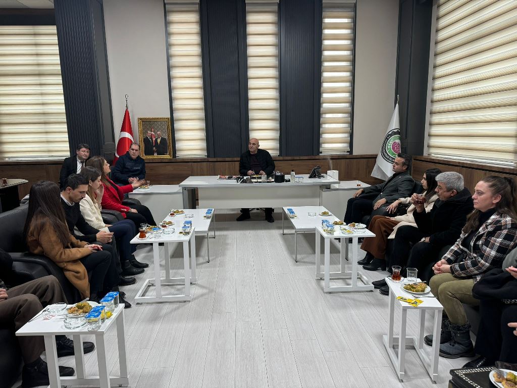 "DERT DİNLEYİP DERMAN OLMA PEŞİNDEYİZ"
