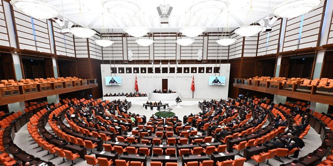 EMEKLİNİN GÖZÜ TBMM'DE