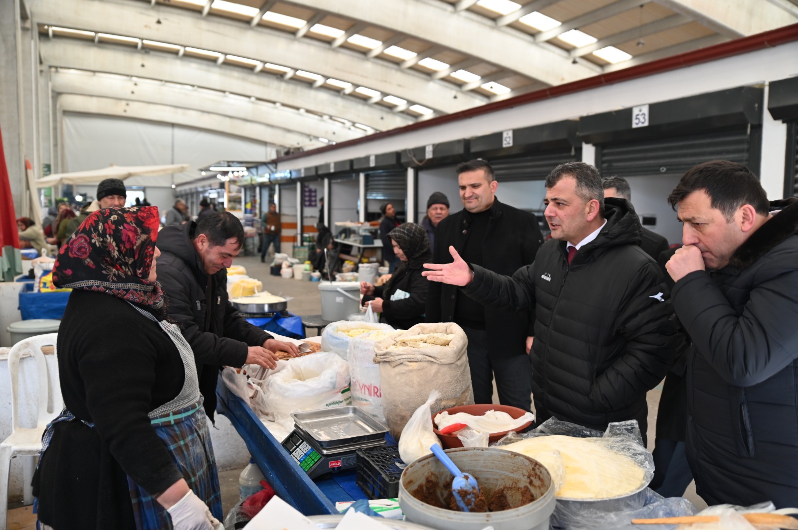 Hem Esnaf Hem Halk Seviyor Başkan Koyuncu'ya Yoğun İlgi