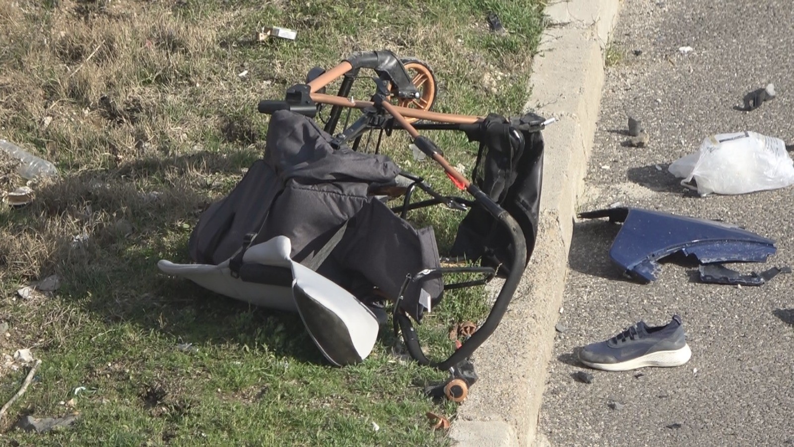 Araç 4 Kişiye Birden Çarptı: 3 Ölü, 1 Yaralı