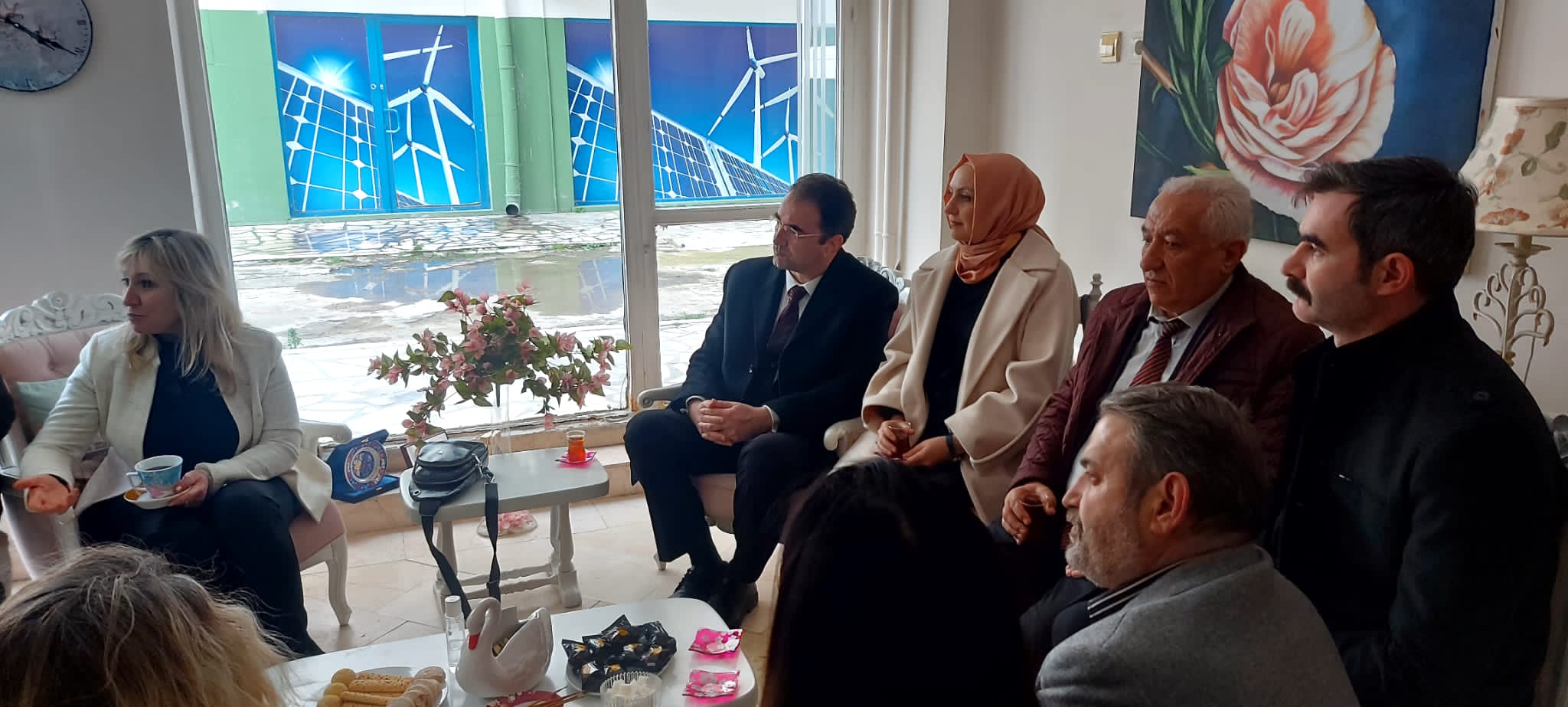 MHP'li Küçükkurt Kadınların Gücüne Dikkat Çekti