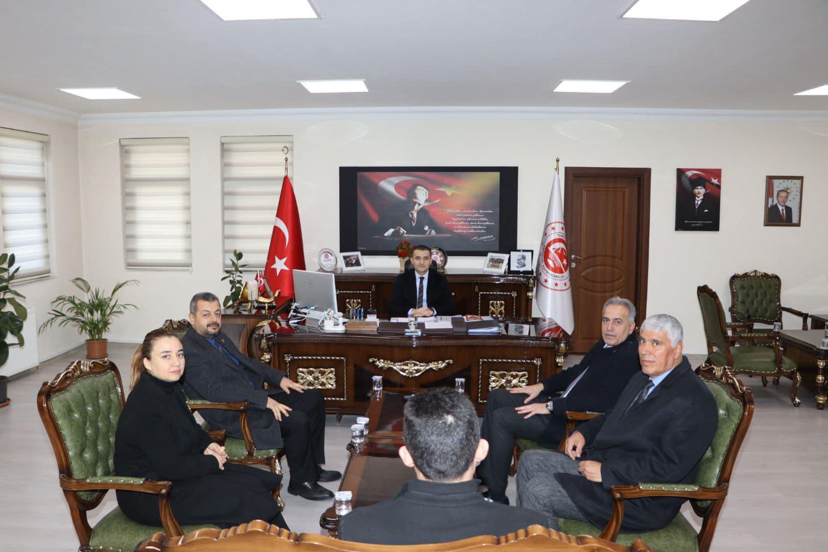 Emirdağ'da MHP'li Heyet Kaymakam Bilici'yi Ziyaret Etti