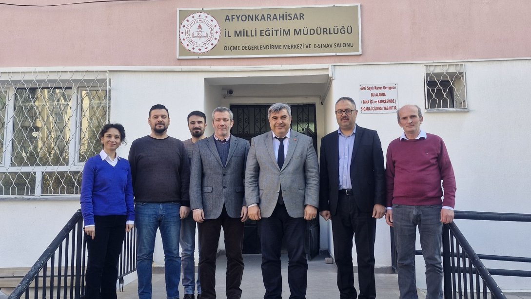 Afyon'da Öğrencilere Değer Veren Müdür Sünnetci Ziyaretlerini Sürdürüyor