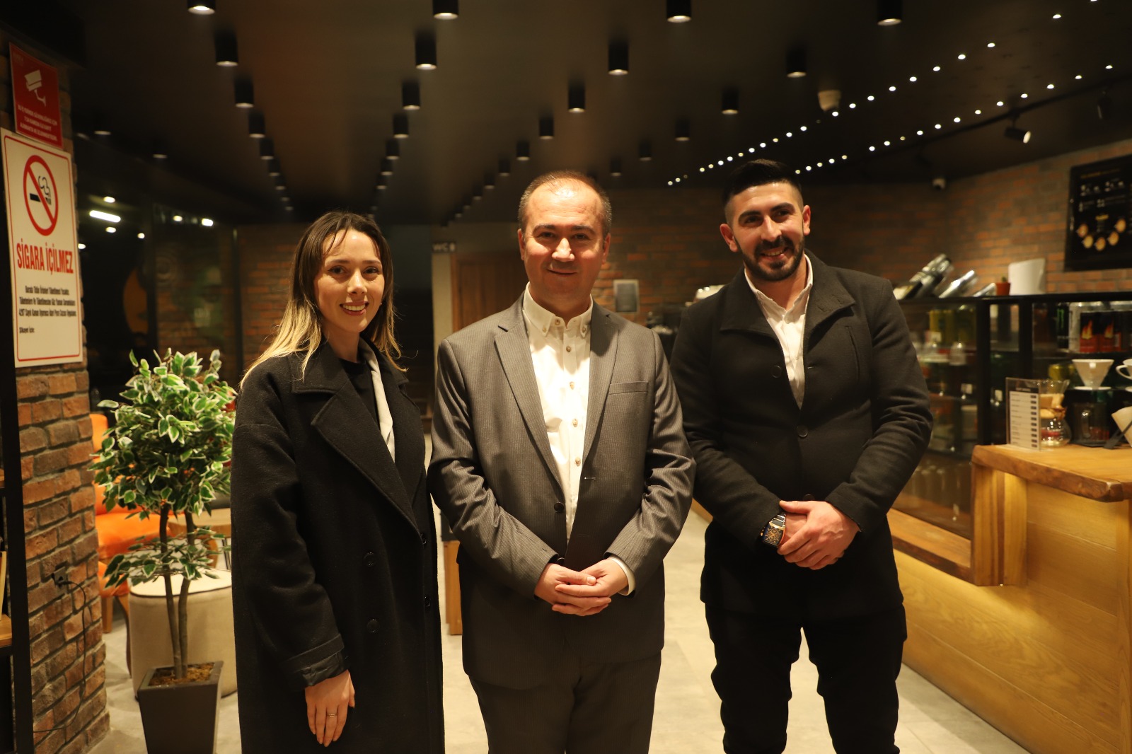 Uluçay gençlerle buluştu, hedeflerini anlattı
