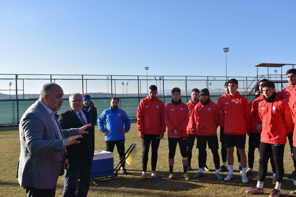 KASAPOĞLU, HES İLAÇ AFYONSPOR'A BAŞARILAR DİLEDİ