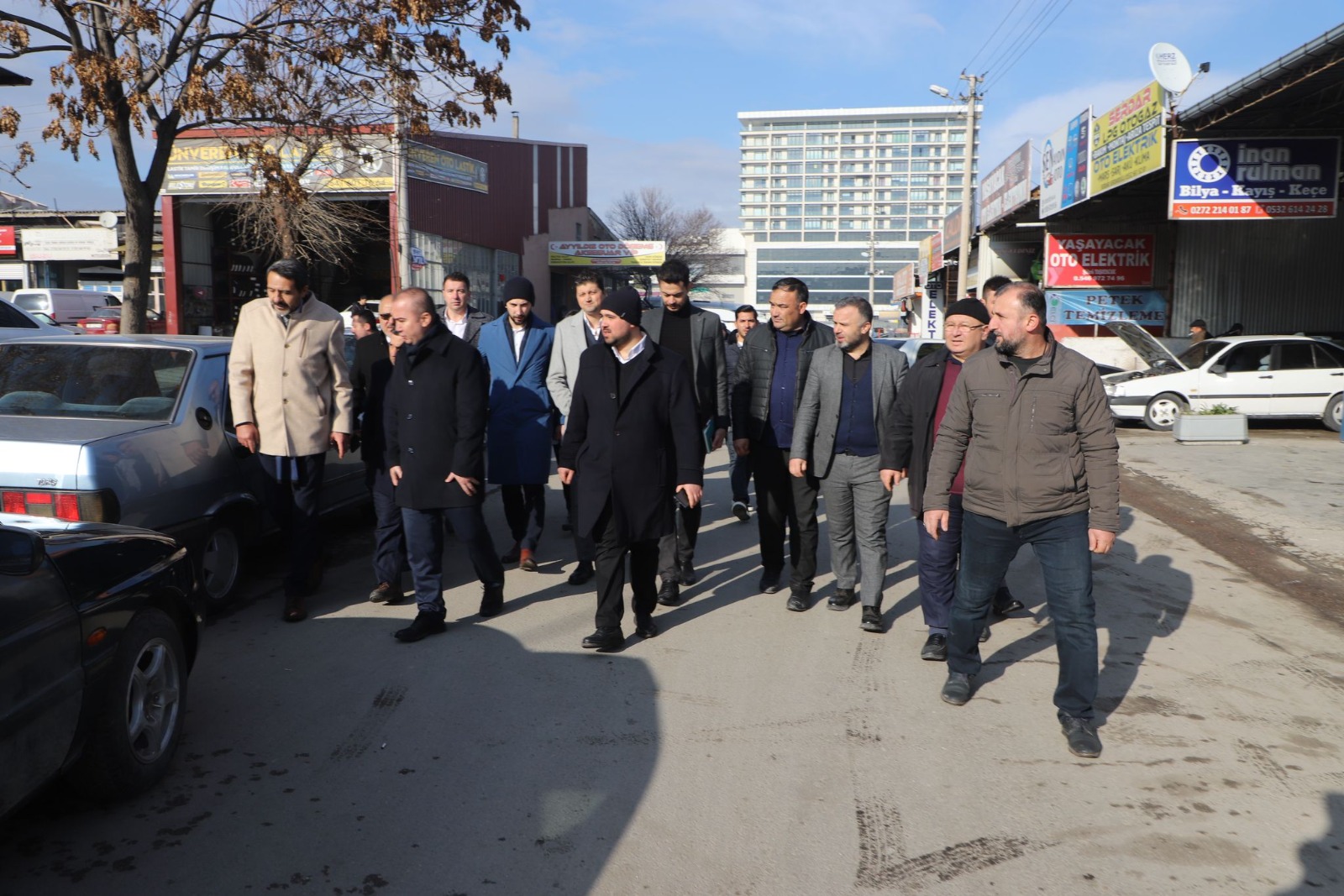 AK Partili Uluçay Sanayi Esnafını Ziyaret Etti