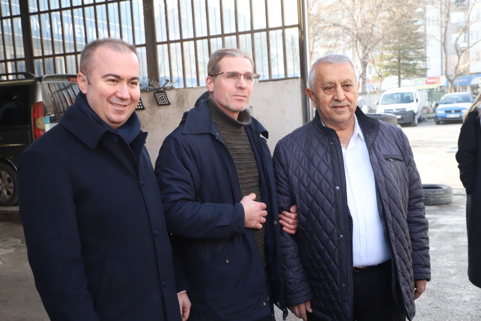 AK Partili Uluçay Sanayi Esnafını Ziyaret Etti