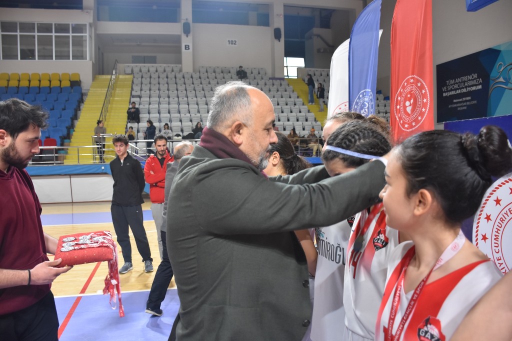 BASKETBOL U-16 KIZLAR MÜSABAKALARI TAMAMLANDI