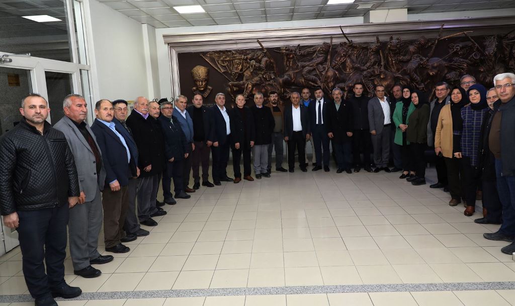 BAŞKAN ZEYBEK MUHTARLARLA BULUŞTU
