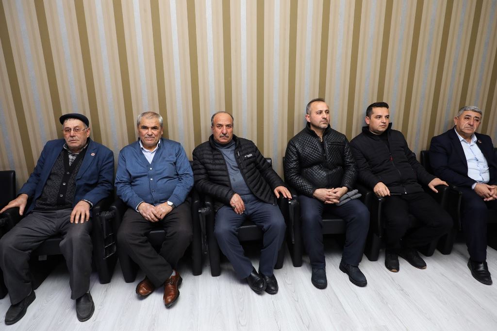 BAŞKAN ZEYBEK MUHTARLARLA BULUŞTU