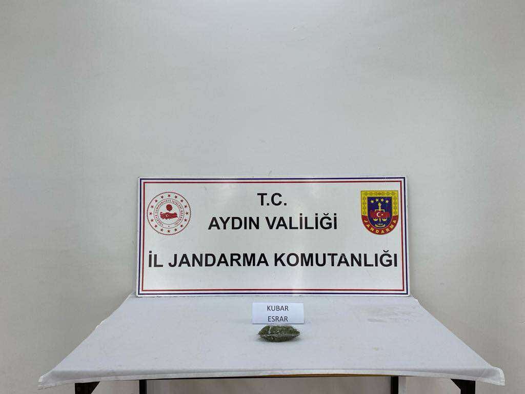 JANDARMA UYUŞTURUCUYA GÖZ AÇTIRMIYOR: