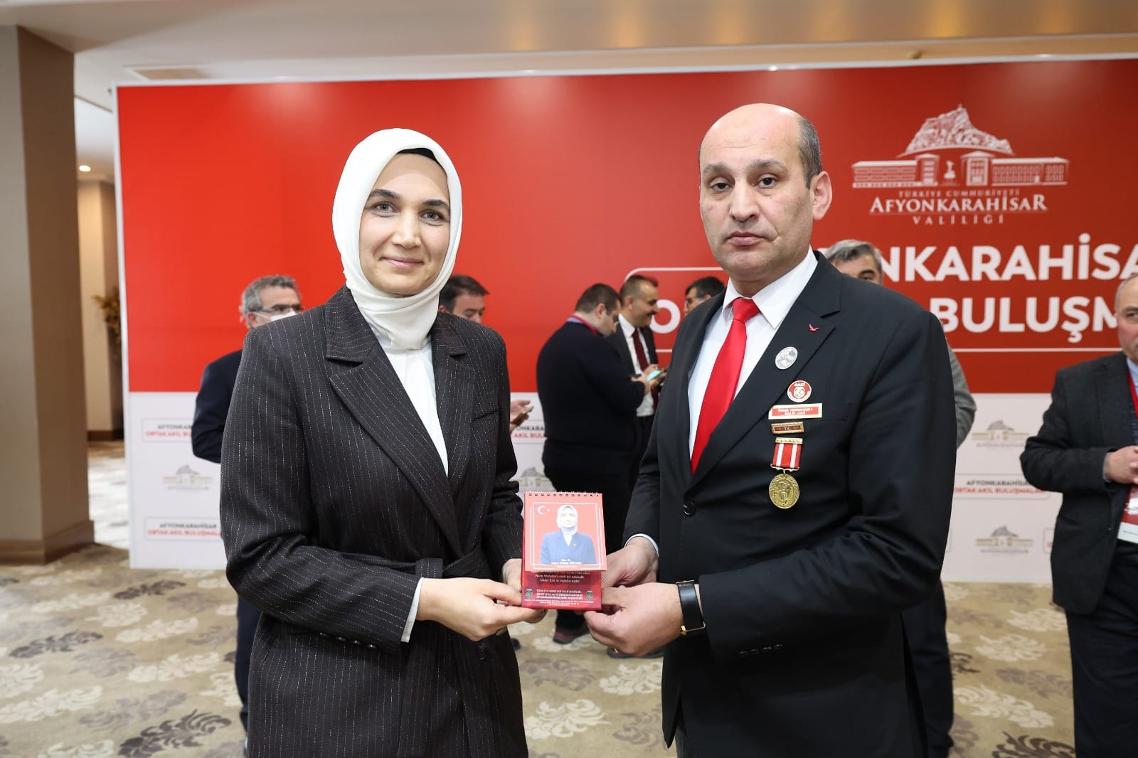 Vali Yiğitbaşı'na Şehit ve Gazilerden anlamlı hediye
