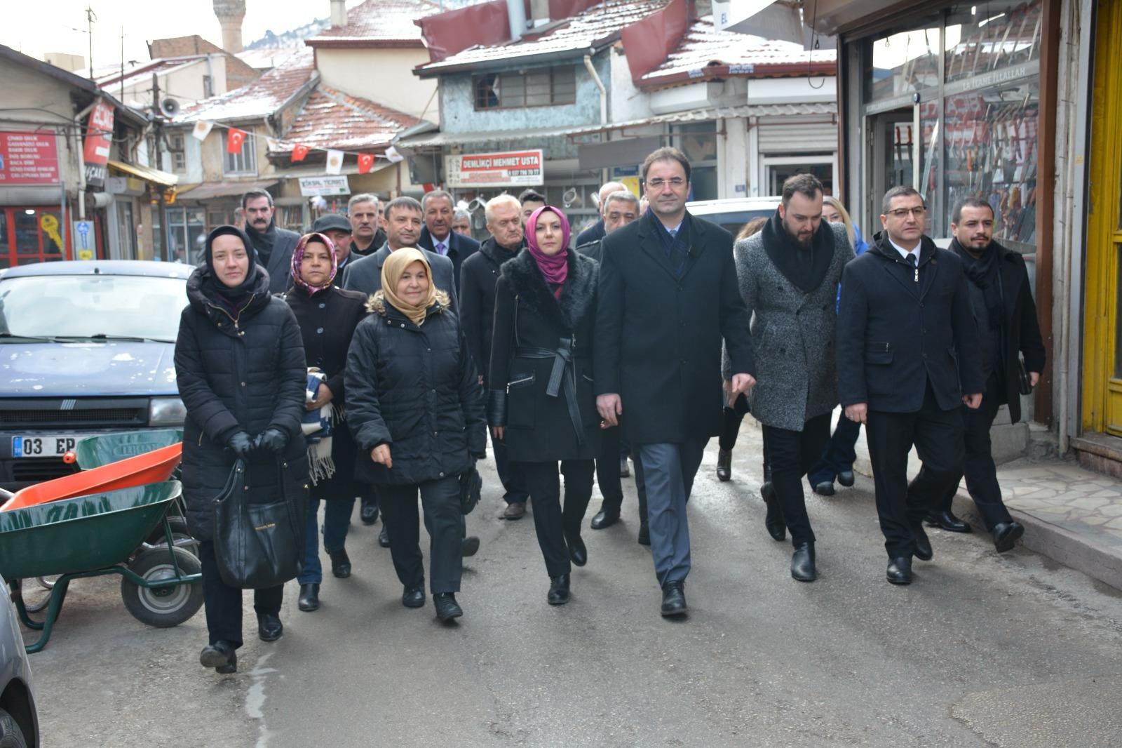 AFYONUMUZDA  ŞANLI ÜÇ HİLALİMİZİ GURURLA, ONURLA DALGALANDIRACAĞIZ