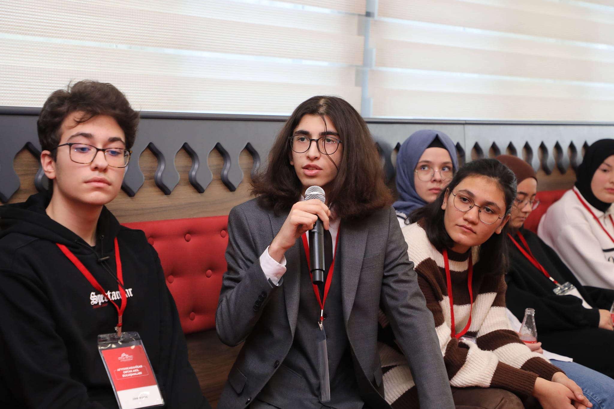 ORTAK AKIL BULUŞMALARINDA LİSELİ GENÇLERİN SESİNE KULAK VERİLDİ