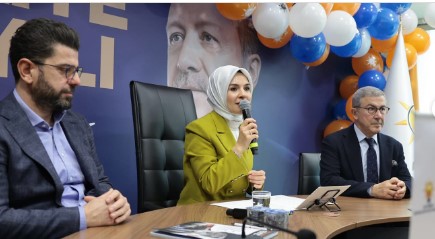 Bakan Göktaş Eyüpsultan teşkilatı ile buluştu