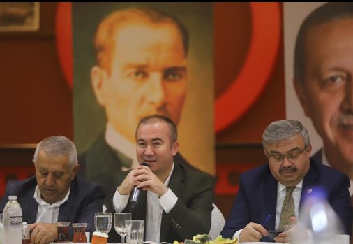 Uluçay kurucu il yönetim kurulu üyeleriyle bir araya geldi