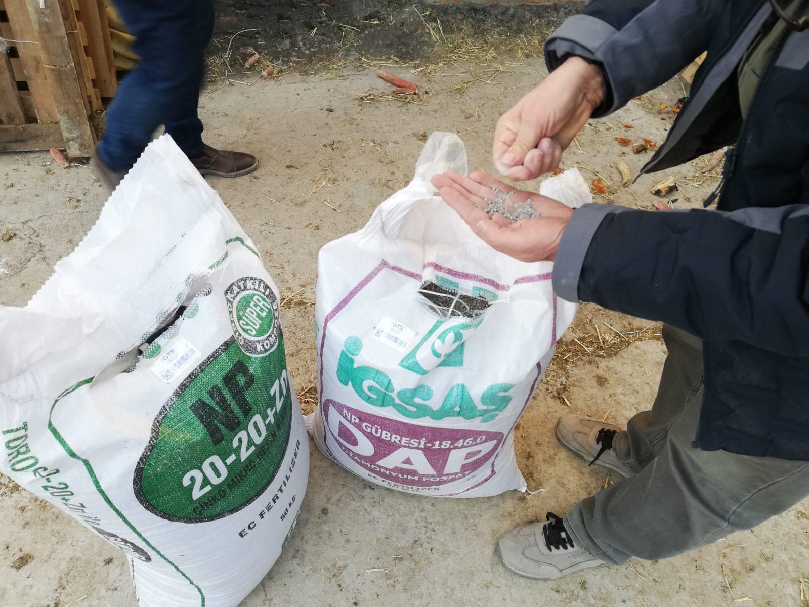 Tarım ve Orman Müdürlüğü Sahte Gübreye Dikkat Çekti