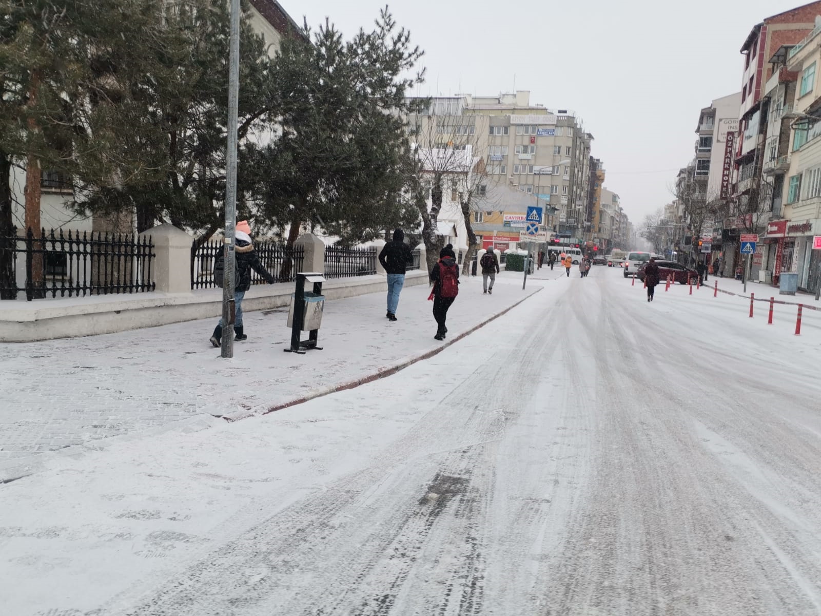 Afyon Beyaza Büründü
