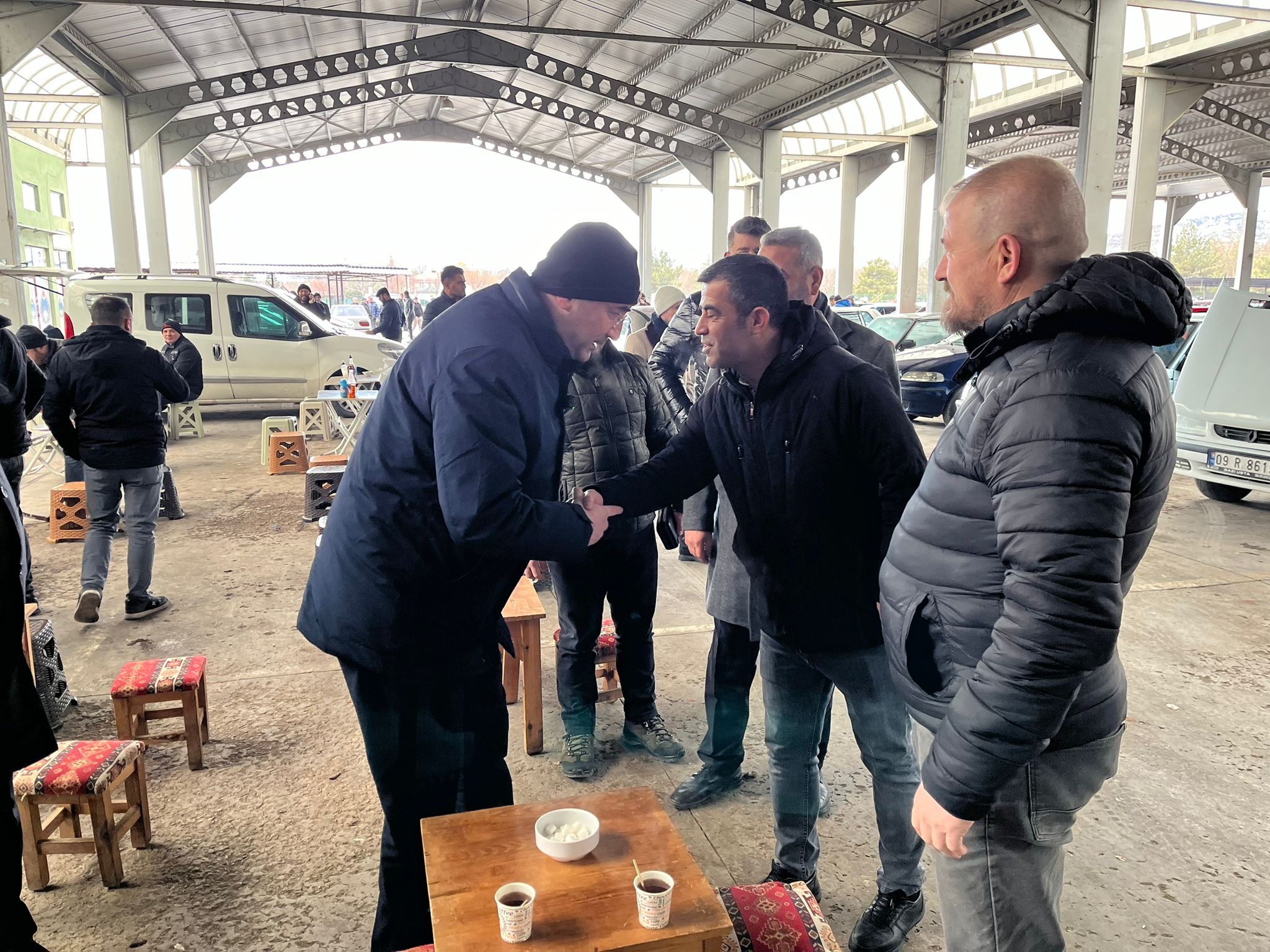MHP'li Küçükkurt Oto Pazarının Sorunlarına Kulak Kesildi