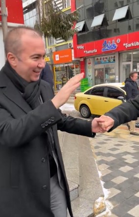 "AK Parti Afyonkarahisar Belediye Başkan Adayı Uluçay, Bankalar Esnafını Ziyaret Etti"