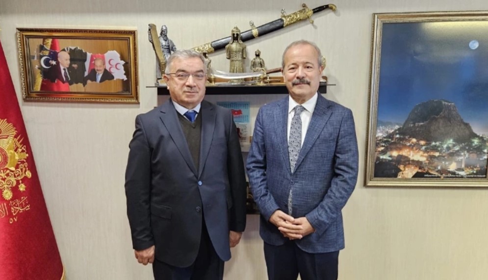 ÖzAşkın, Seçim Çalışmalarını "Bizim Memleket" klibi ile  Anlattı