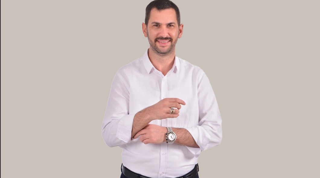 İYİ Parti'nin Afyonkarahisar Belediye Başkan Adayı Alper Yağcı'dan Başlangıç Mesajı