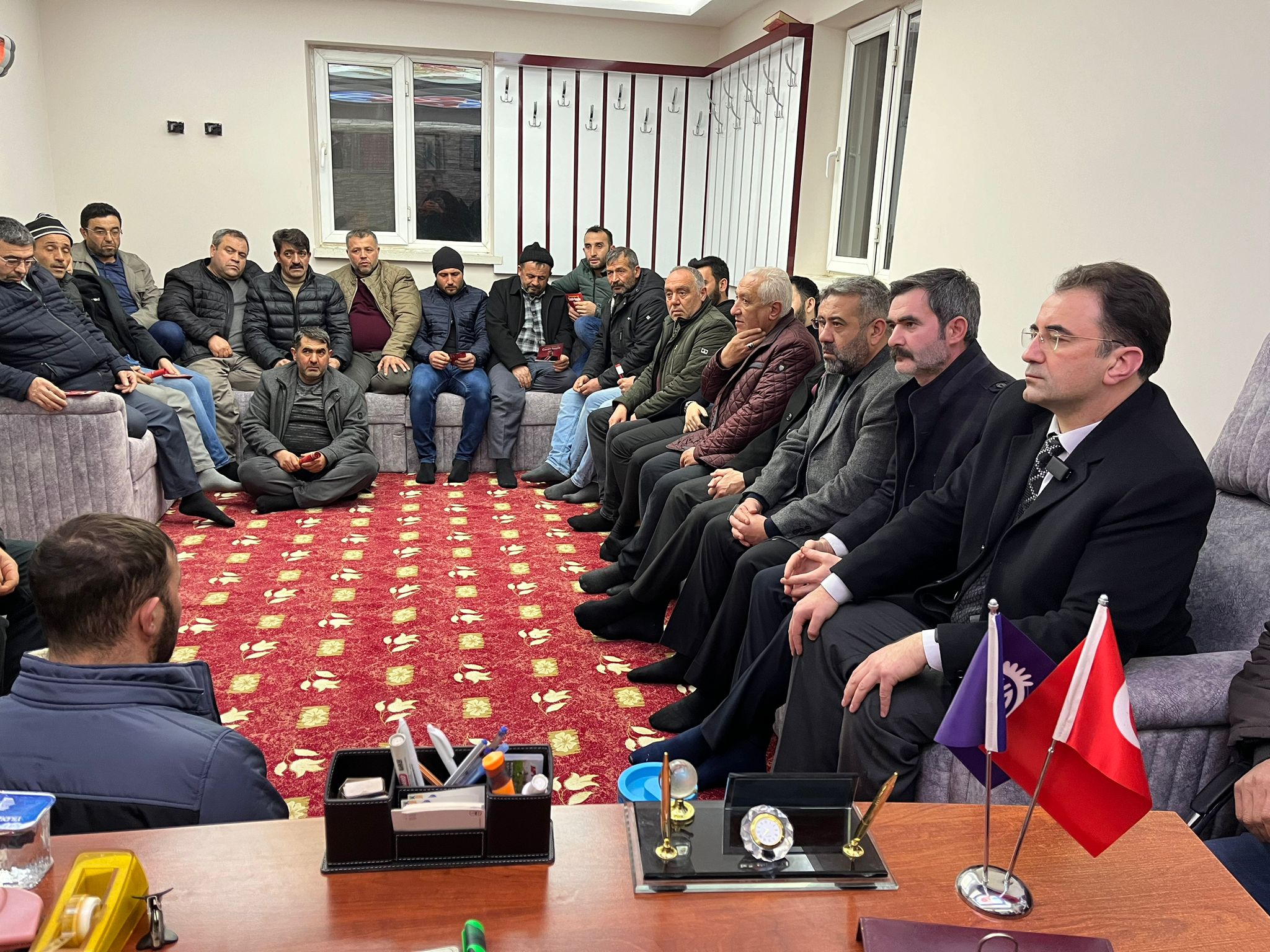 MHP'li Küçükkurt'a Köy Sakinlerinden Yoğun İlgi