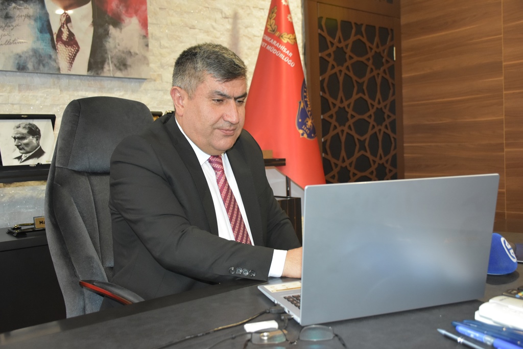 İL EMNİYET MÜDÜRÜ AY, AA'NIN "YILIN KARELERİ" OYLAMASINA KATILDI