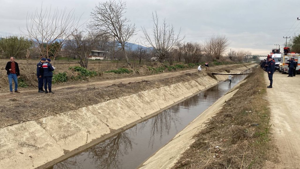 SULAMA KANALI İÇERİSİNDE CESET BULUNDU