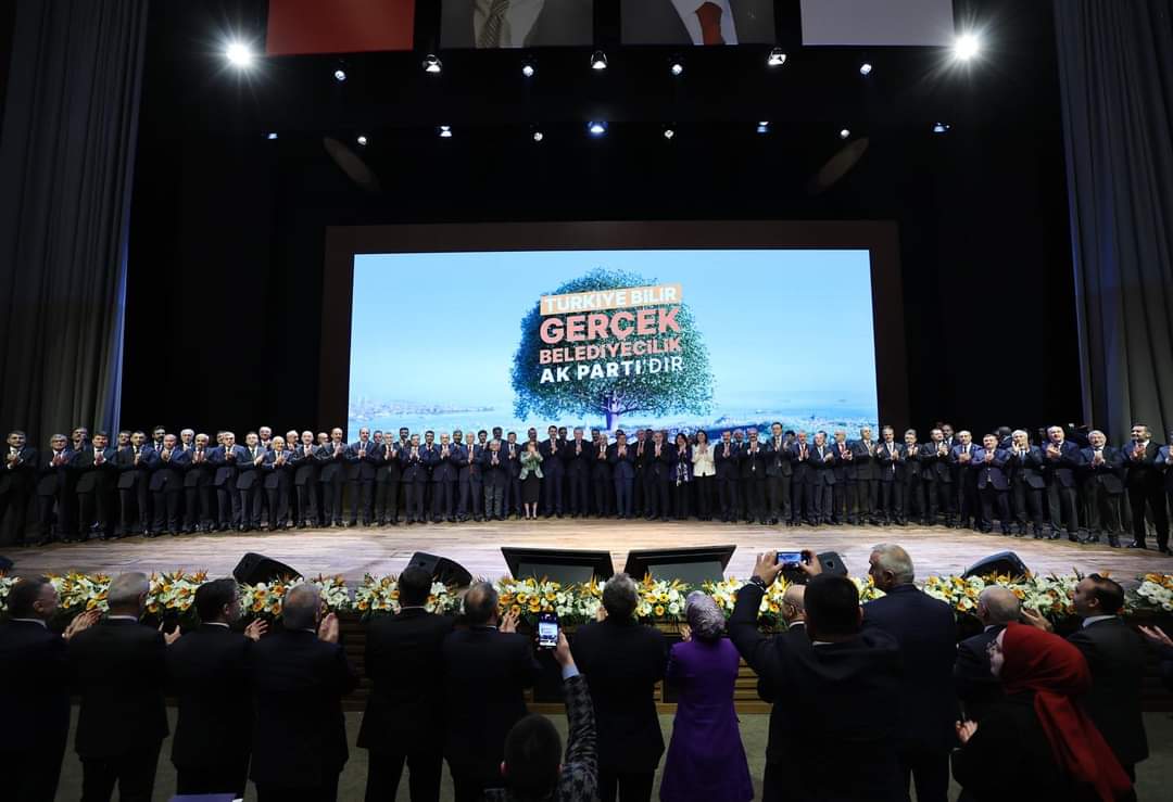 AK Parti'de Beyanname Heyecanı AK Kadınlar Afyon'dan Selam Götürdü