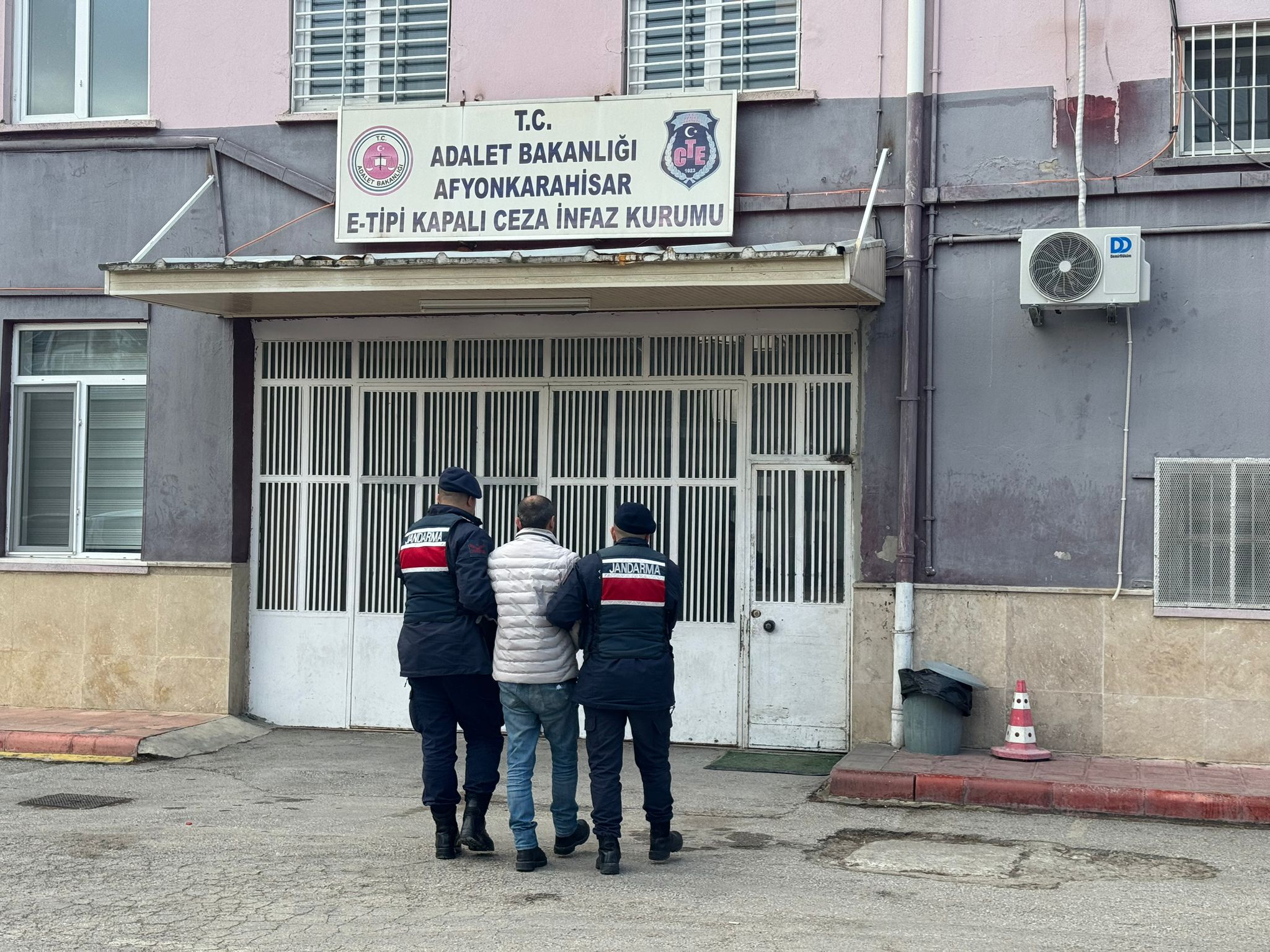 Afyon'da Adaletten Fazla Kaçamadı