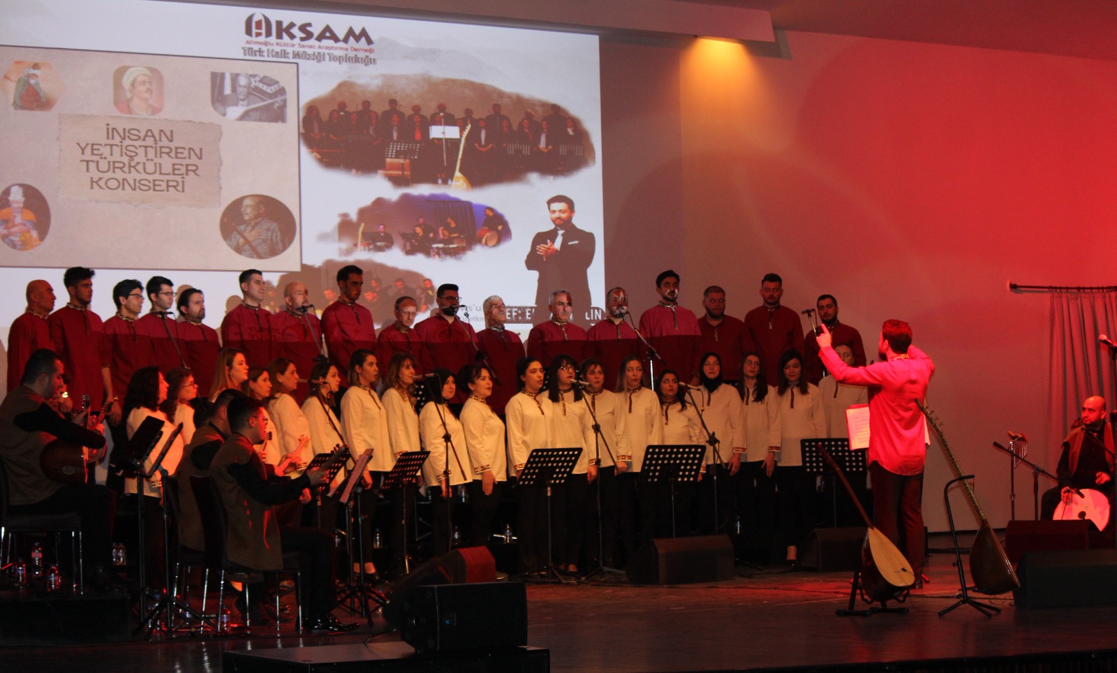 AKSAM'DAN İNSAN YETİŞTİREN ŞARKILAR KONSERİNE YOĞUN İLGİ