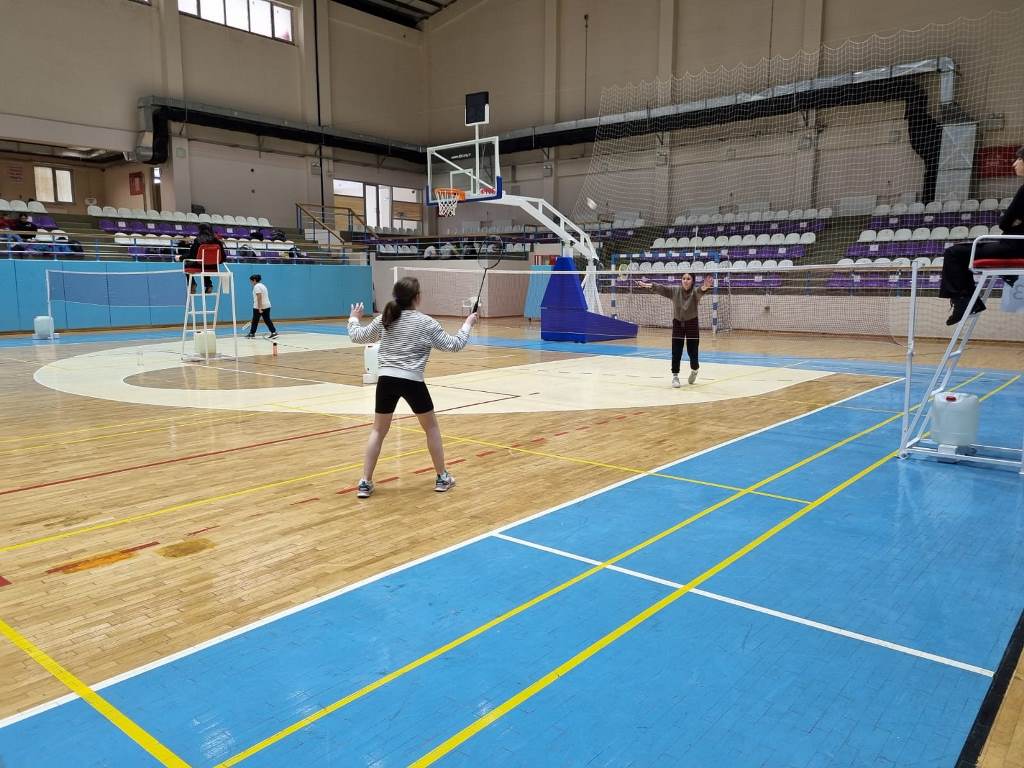 YARIYIL BADMİNTON TURNUVASI TAMAMLANDI
