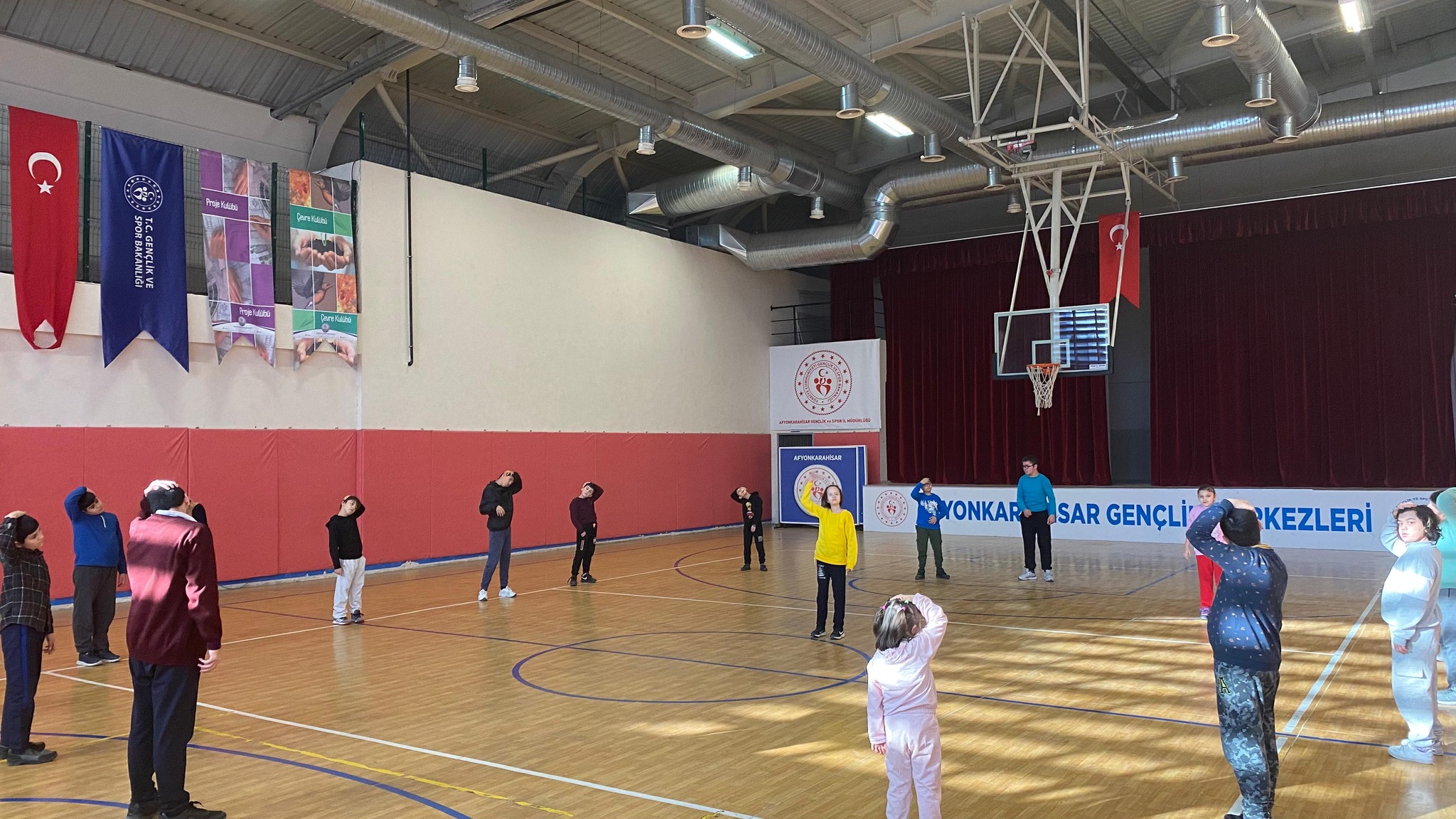 AFYON GSB'DEN MUTLU ÇARŞAMBA PROJESİ