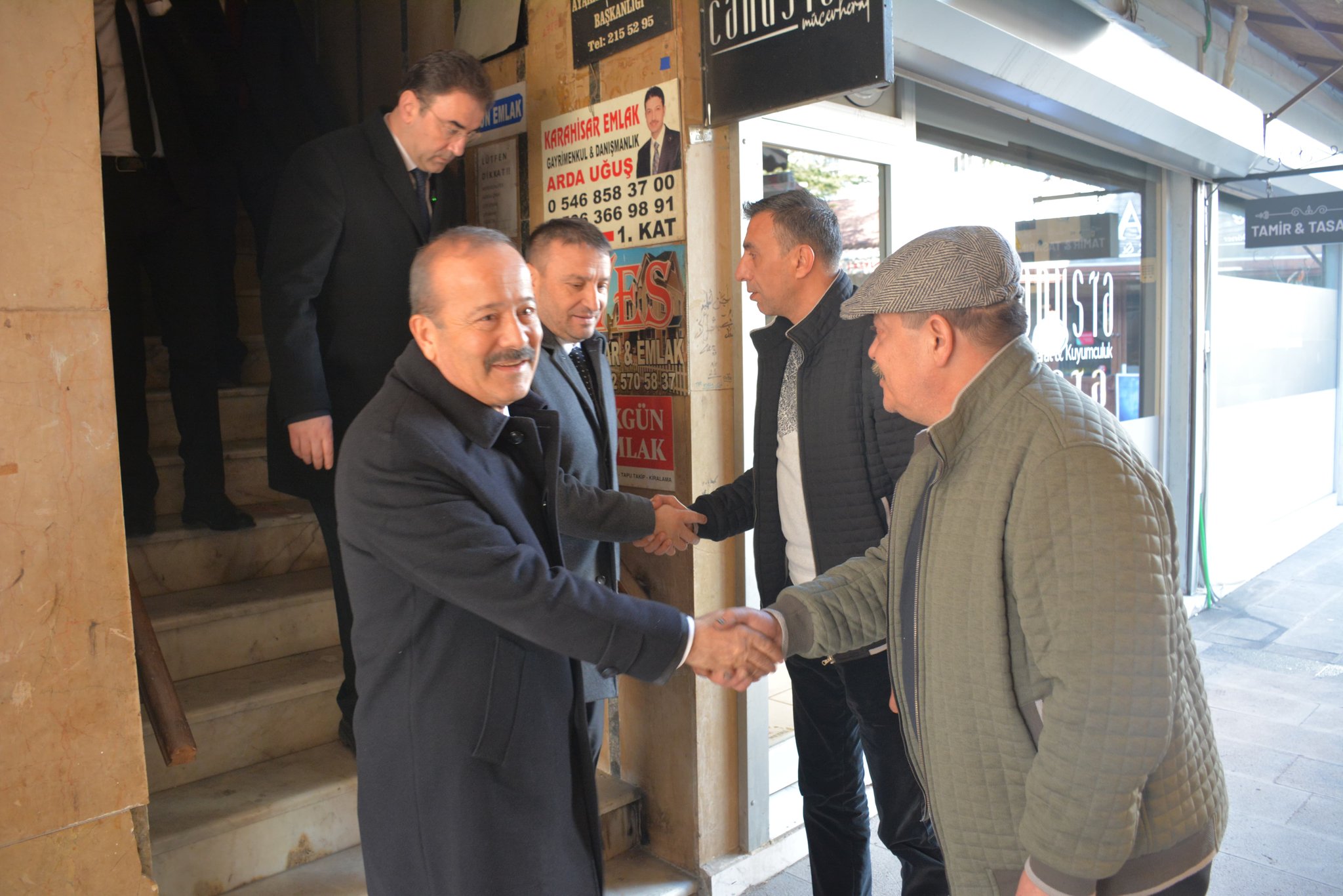MHP Heyeti, Afyonkarahisar Ayakkabıcılar Odası Başkanı Şükrü Kosdak'ı Ziyaret Etti