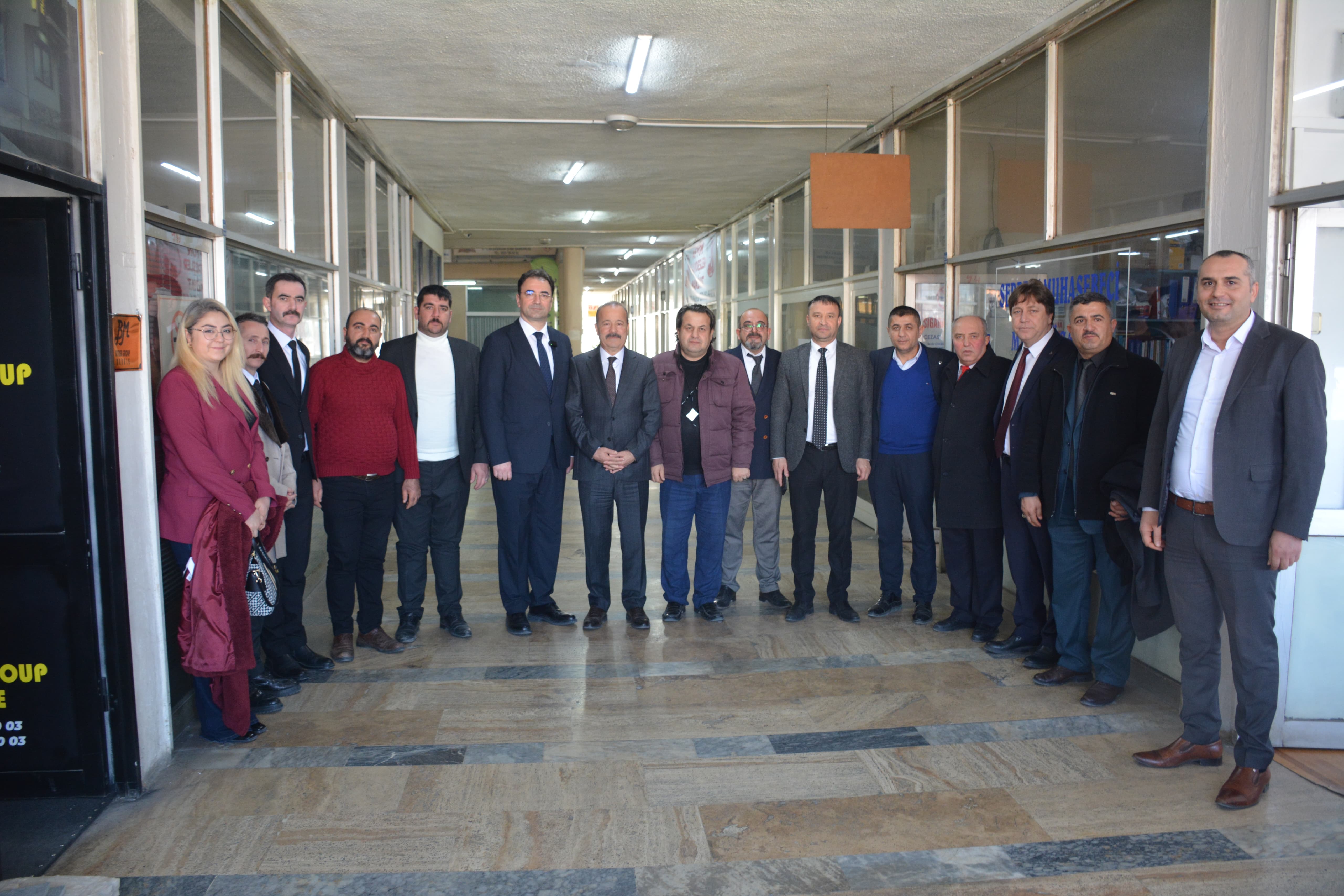 BAŞKAN ADAYI KÜÇÜKKURT AFİHAD'I ZİYARET ETTİ