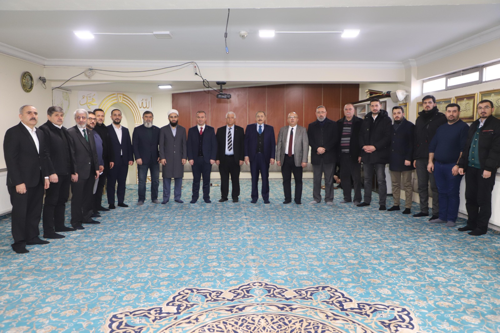 ULUÇAY, “VAKIFLARIMIZ TOPLUMUMUZUN MİHENK TAŞLARIDIR”