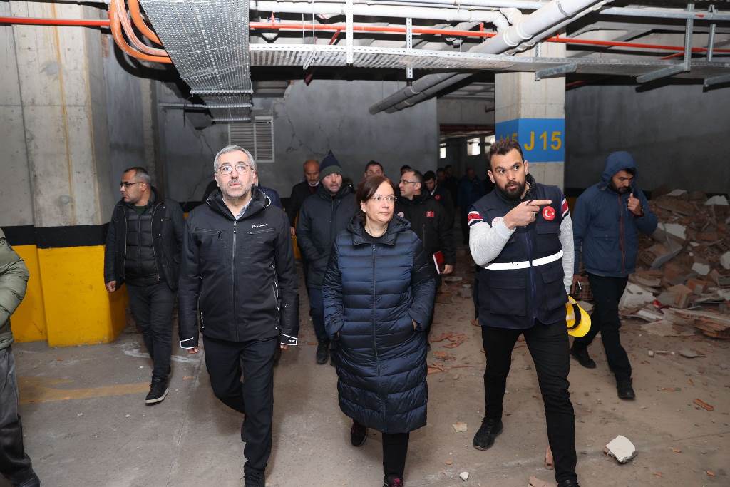 GÖNÜLLÜ "İNŞAAT MÜHENDİSLERİ" GURURLU HİSSEDİYOR