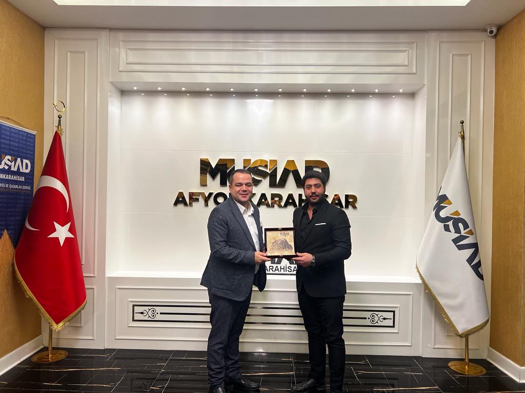 Genç İş Adamı Artuk Genç MÜSİAD Üyeleriyle Bir Araya Geldi