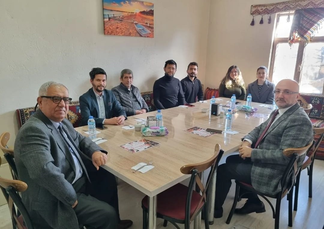 Baro Başkanı  Şahin Dazkırı'da Avukatlarla Buluştu