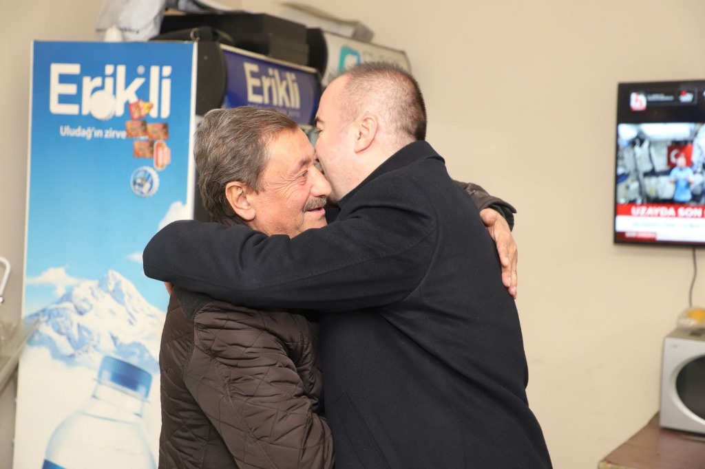 "ESNAFIMIZA KALKINMALARI İÇİN HER TÜRLÜ DESTEĞİ VERECEĞİZ"