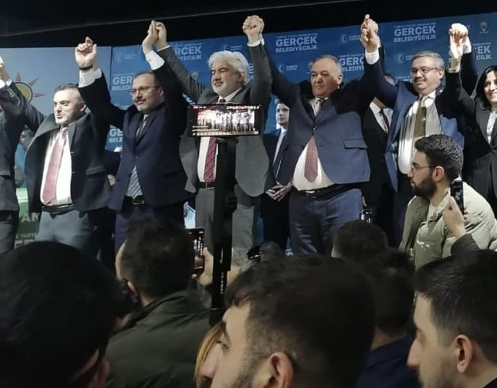 AK Partili Yurdunuseven Manisa'da Programa Katıldı