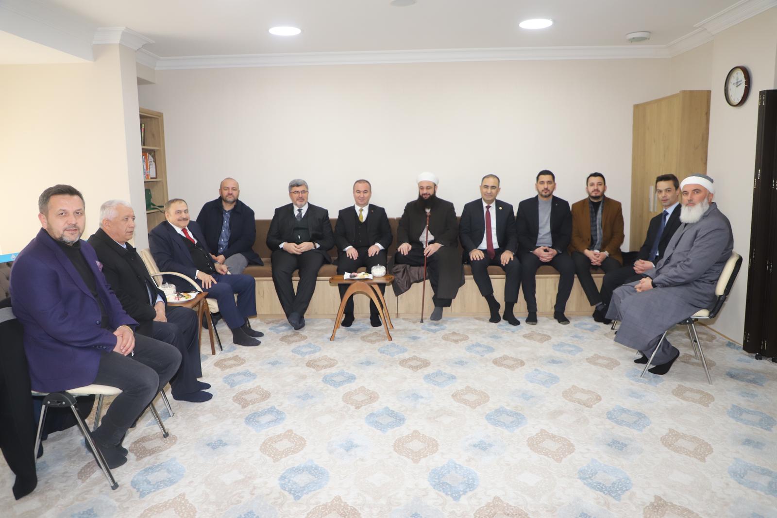 “GERÇEKLEŞTİREMEYECEĞİMİZ HİÇBİR VAATTE BULUNMAYIZ”