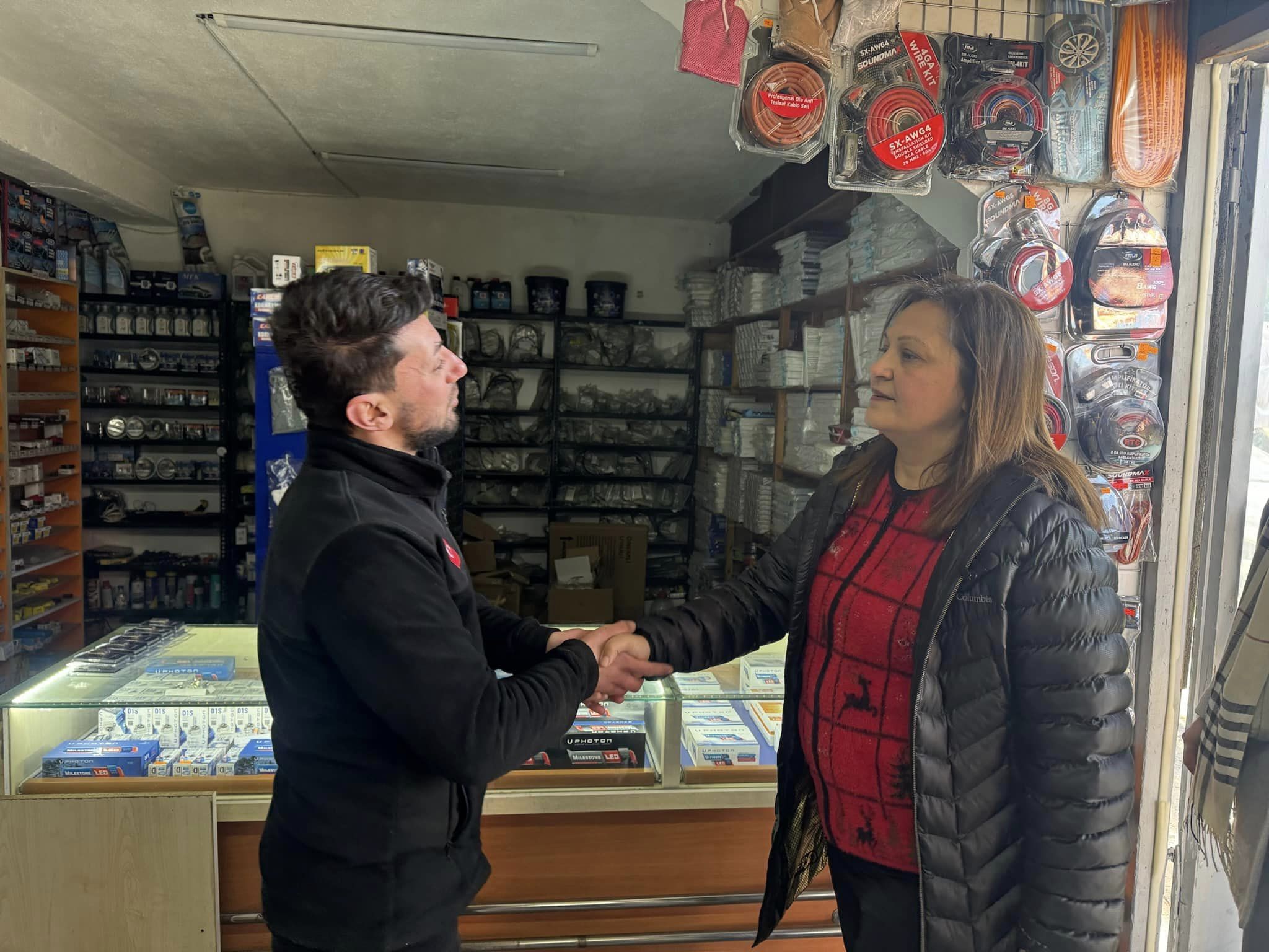 CHP'li Köksal Esnafın Yanında