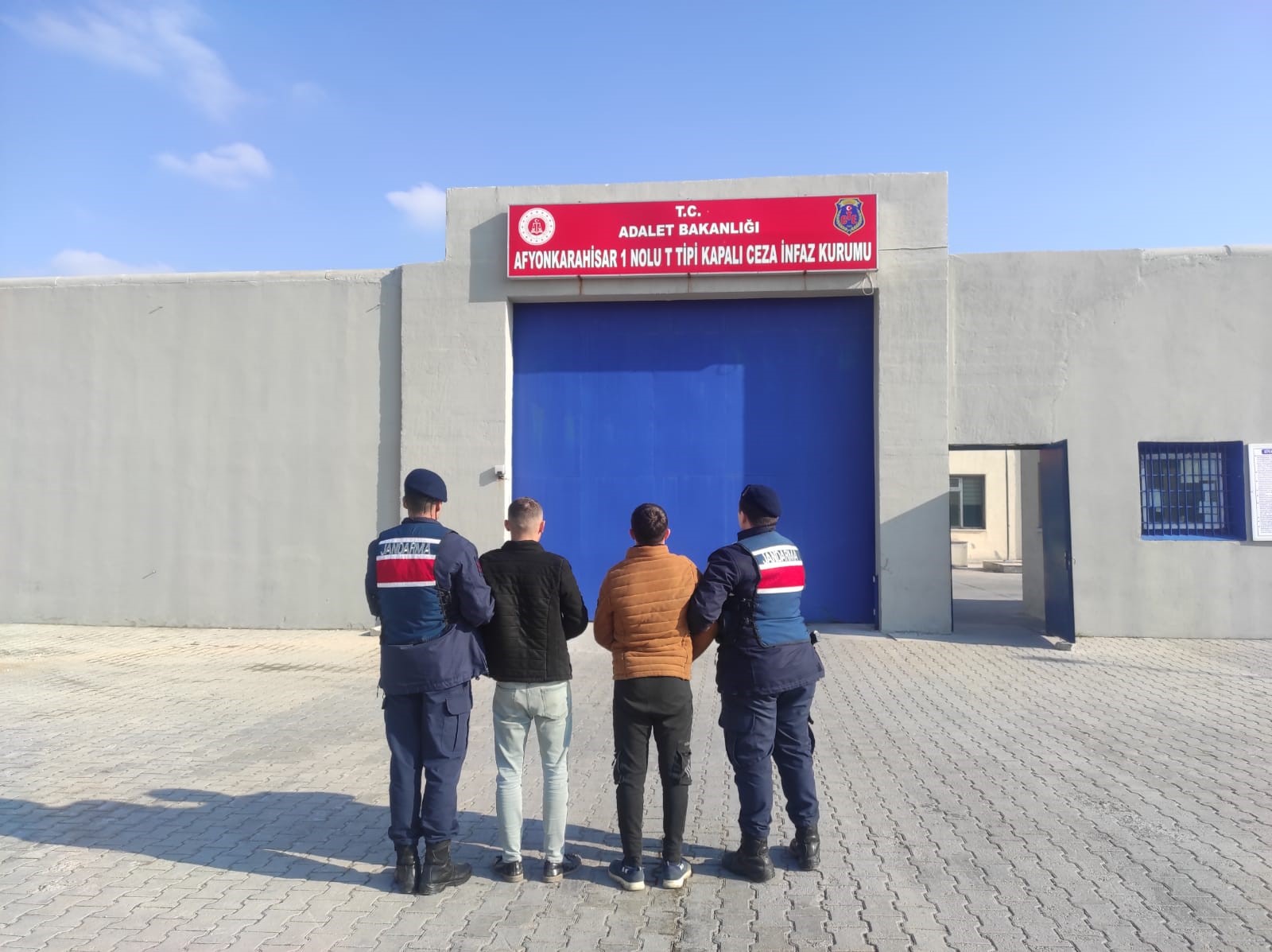 Suçlarını İtiraf Ettiler!