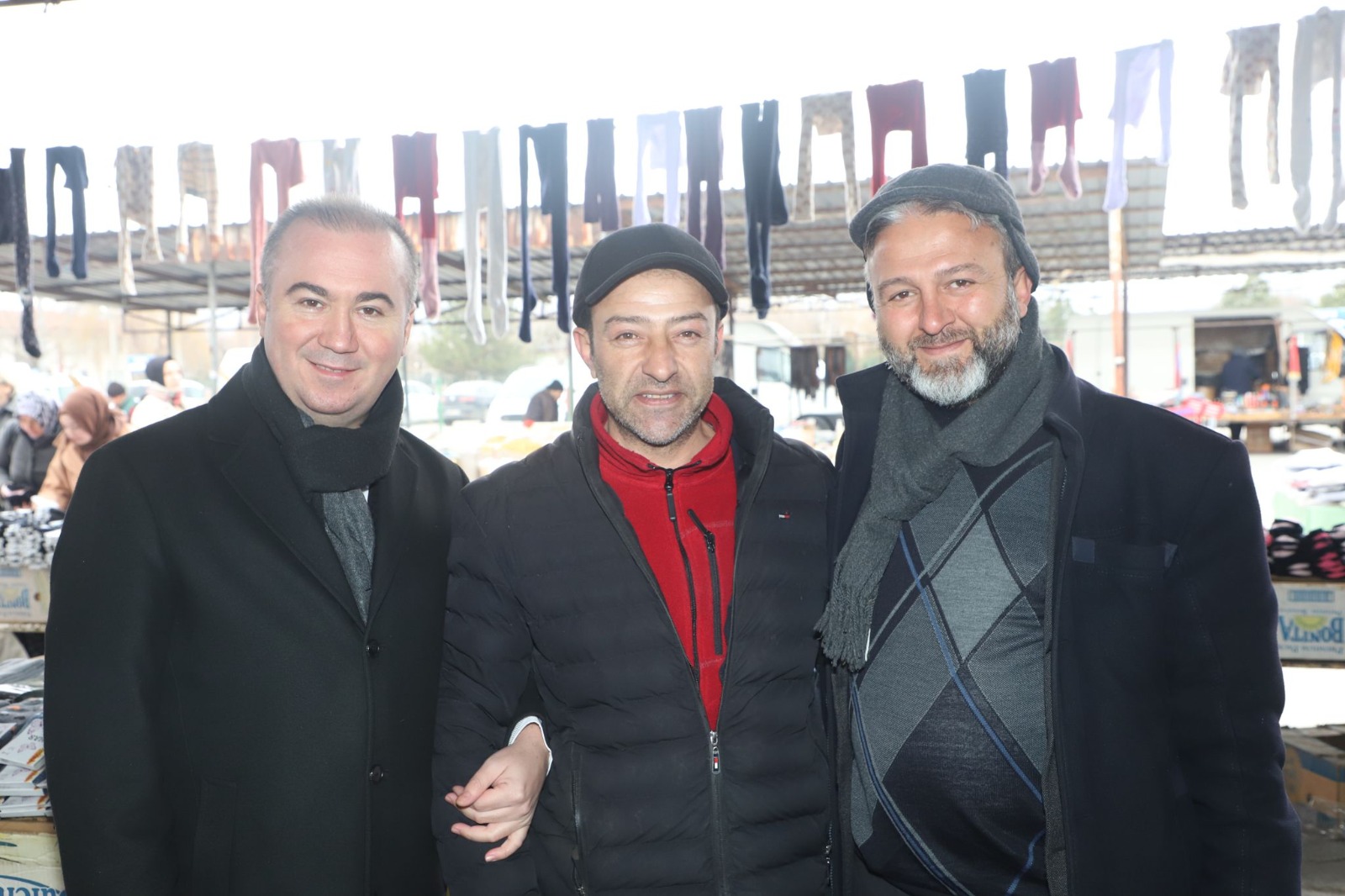 ULUÇAY PAZAR ESNAFINI ZİYARET ETTİ
